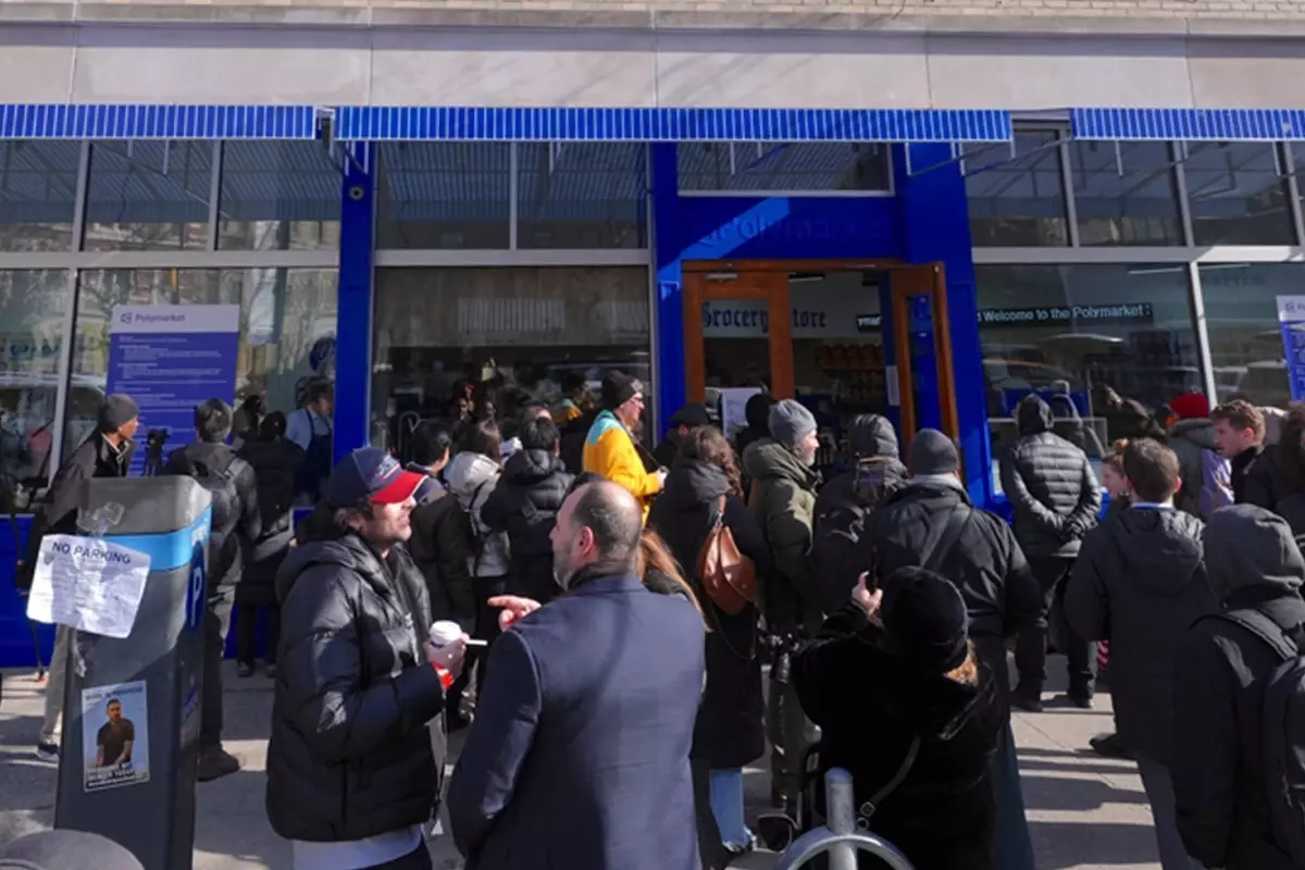 Kente ilk ücretsiz market açıldı! Tek kuruş ödemeden poşetleri doldurdular