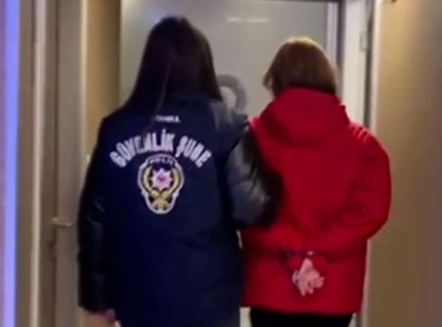 Onlyfans sapkınları evlerinden tek tek böyle alındı Onlyfans sapkınları evlerinden tek tek böyle alındı