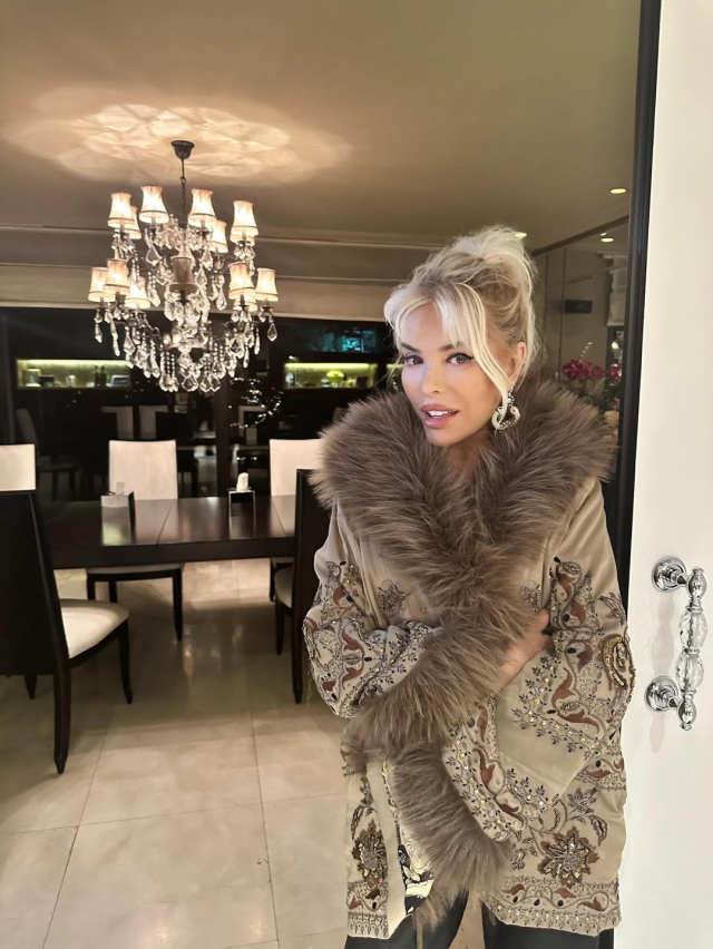 Süper Star Ajda, 80. yaşını kutladı