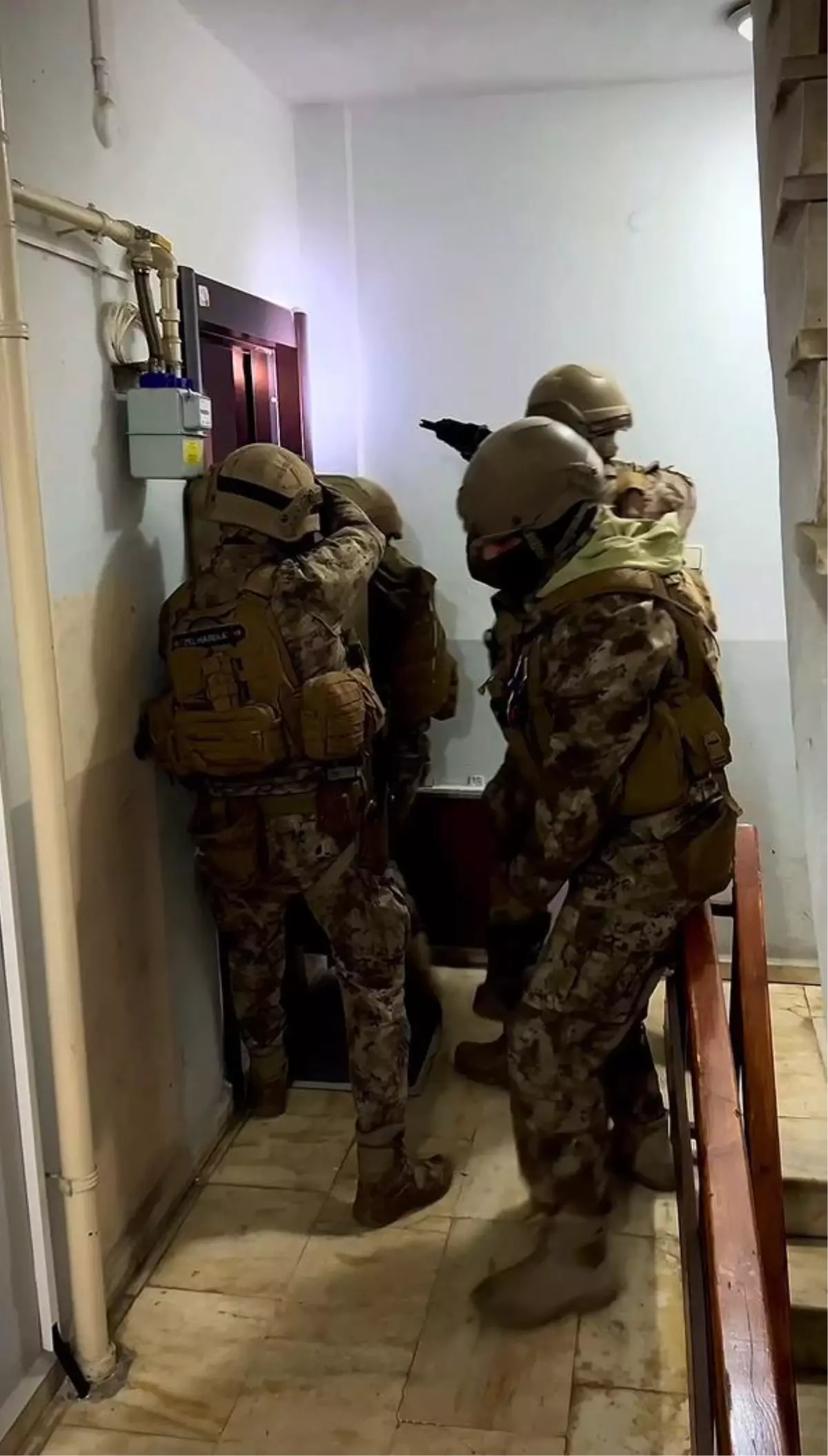 Yalova\'da DEAŞ Operasyonu: 3 Gözaltı, 3 Tutuklama