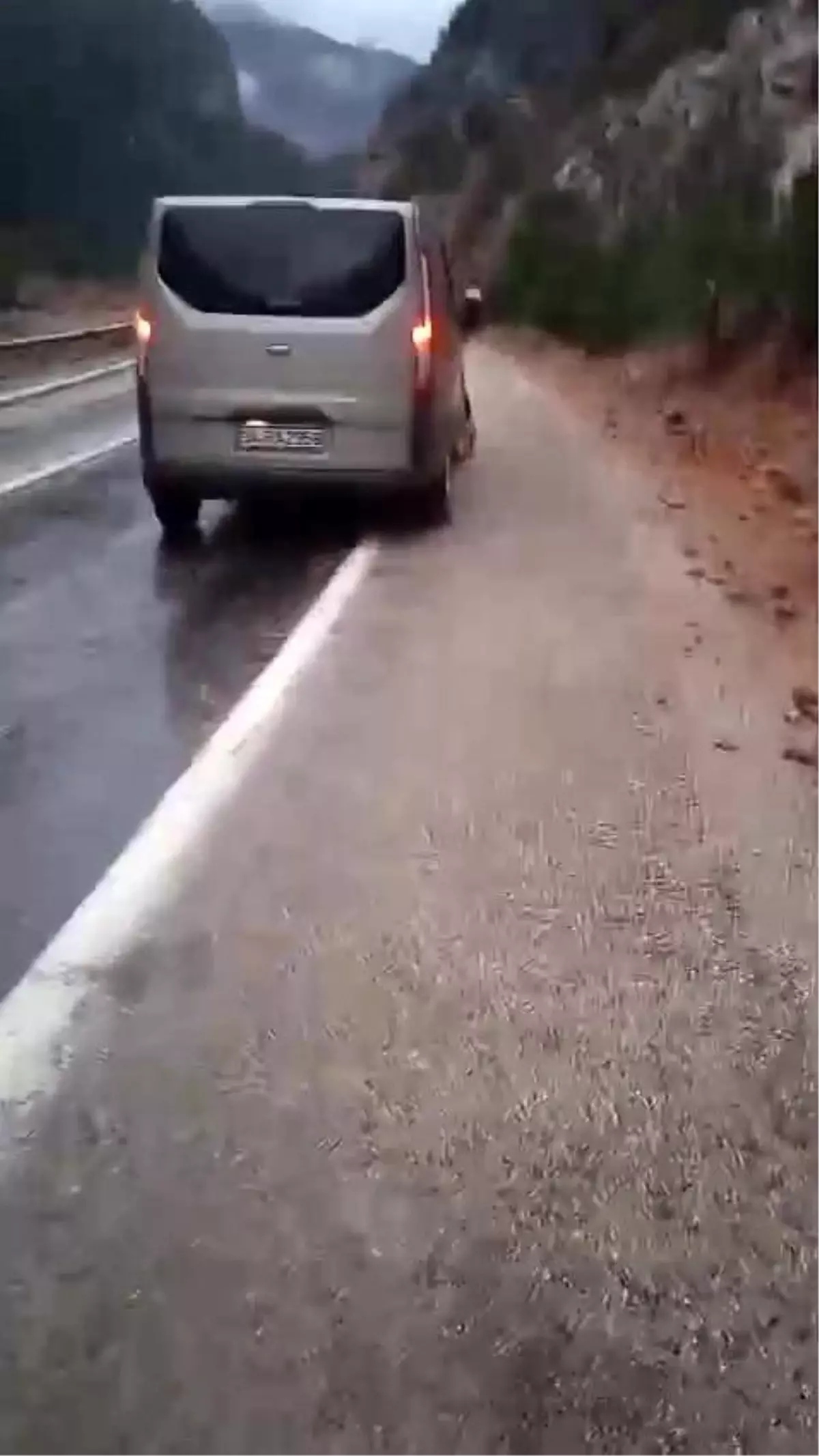 Adana\'da Kaya Düşmesi Kazası