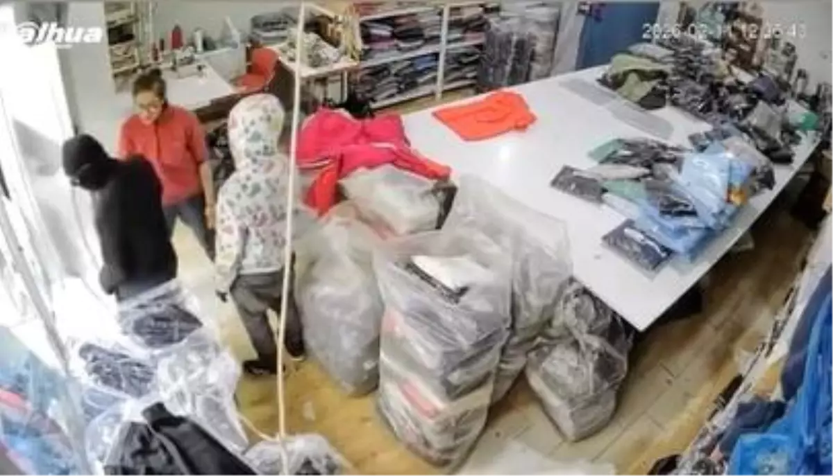 Tekirdağ\'da Esnaftan Zorla Para İstemeye Çalışan Şahıslar Tokatla Kovuldu