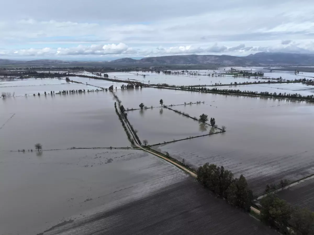 Osmaniye\'de Sel Çalışmaları: 192 Araç, 759 Personel