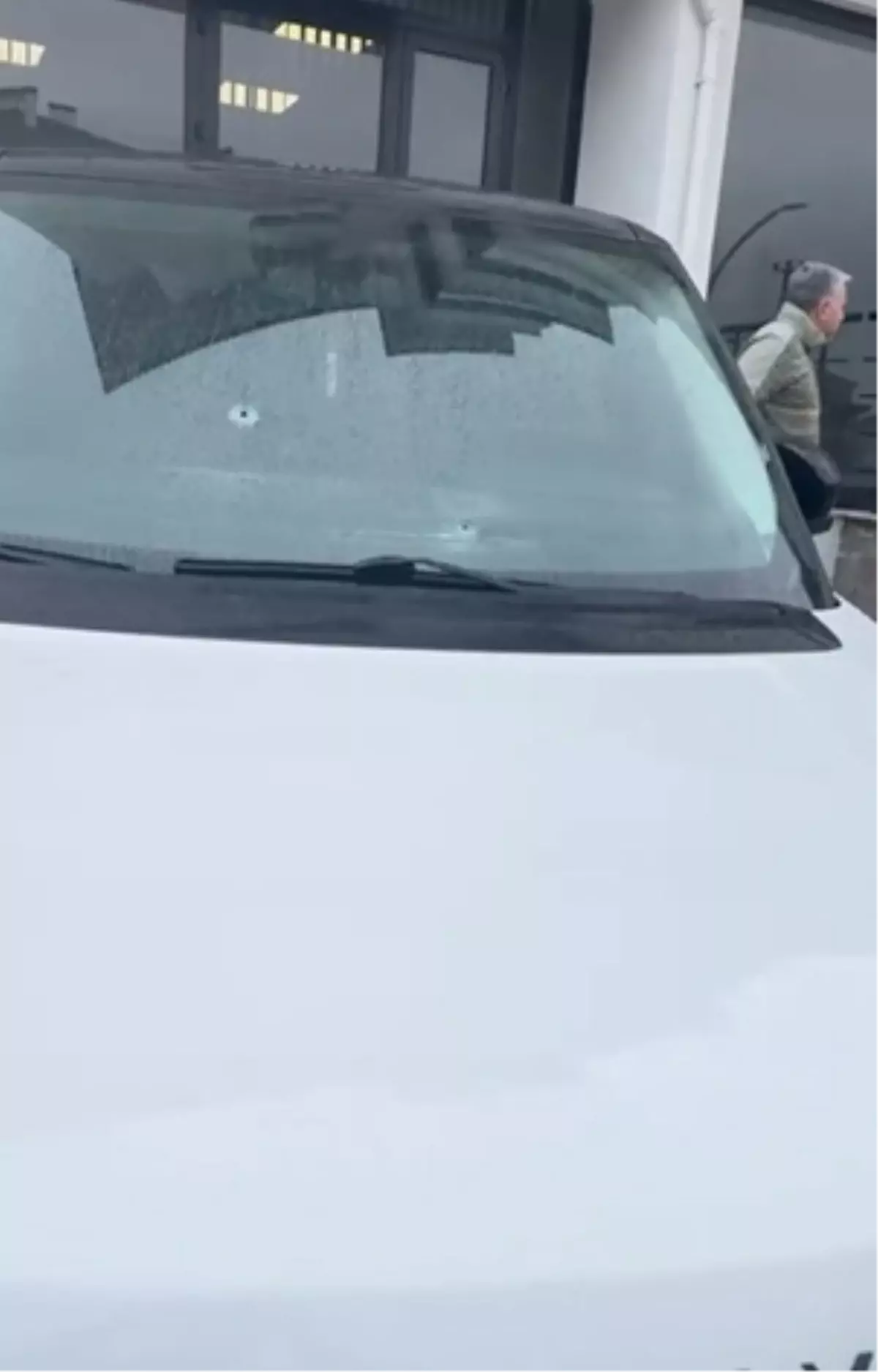 Bolu\'da Emlak Ofisine Silahlı Saldırı