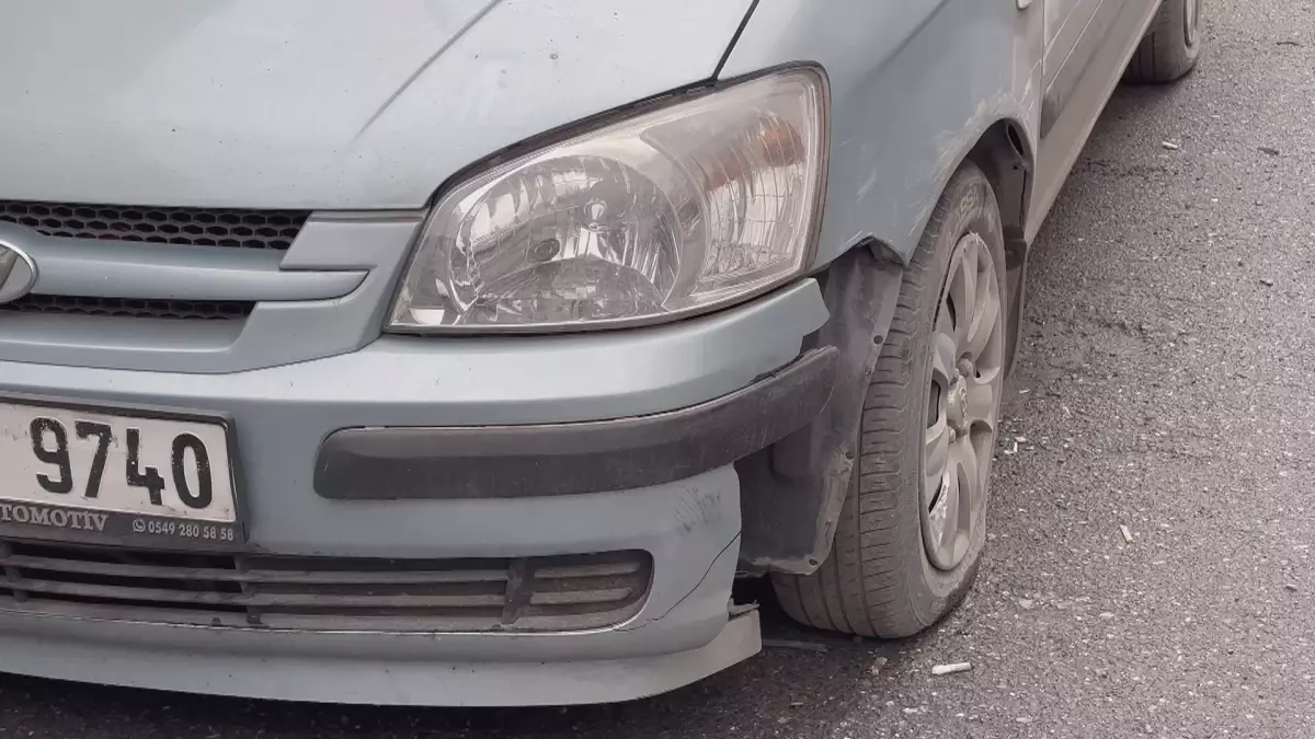 Gaziosmanpaşa\'da Kazalı Sürücü Kaçtı