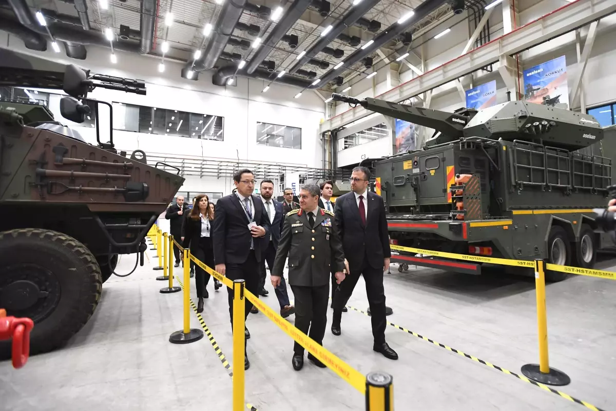 Genelkurmay Başkanı ASELSAN\'ı Ziyaret Etti