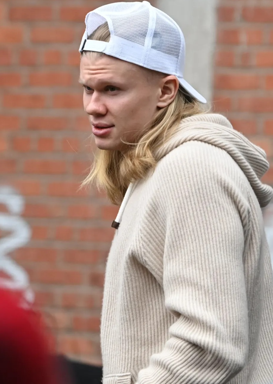 İkizi olsa bu kadar benzemez! İşte Erling Haaland'ın dublörü İkizi olsa bu kadar benzemez! İşte Erling Haaland'ın dublörü