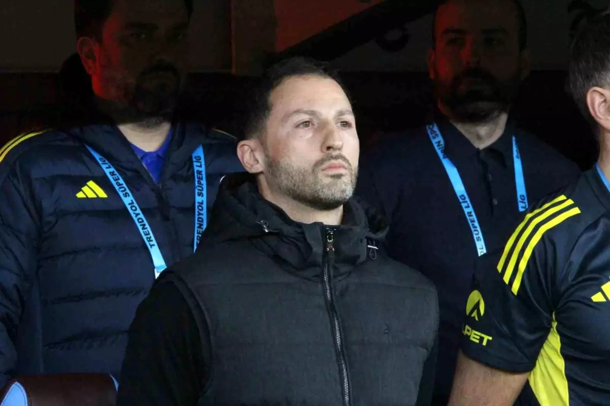 Fenerbahçe Trabzon\'a İki Değişiklikle Çıktı