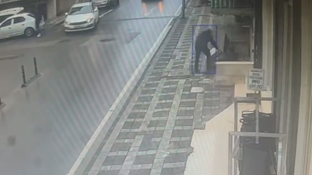 Ümraniye'deki vahşette bilinmeyen detay gün yüzüne çıktı: Mesaj atıp kurbanı beklemişler Ümraniye'deki vahşette bilinmeyen detay gün yüzüne çıktı: Mesaj atıp kurbanı beklemişler