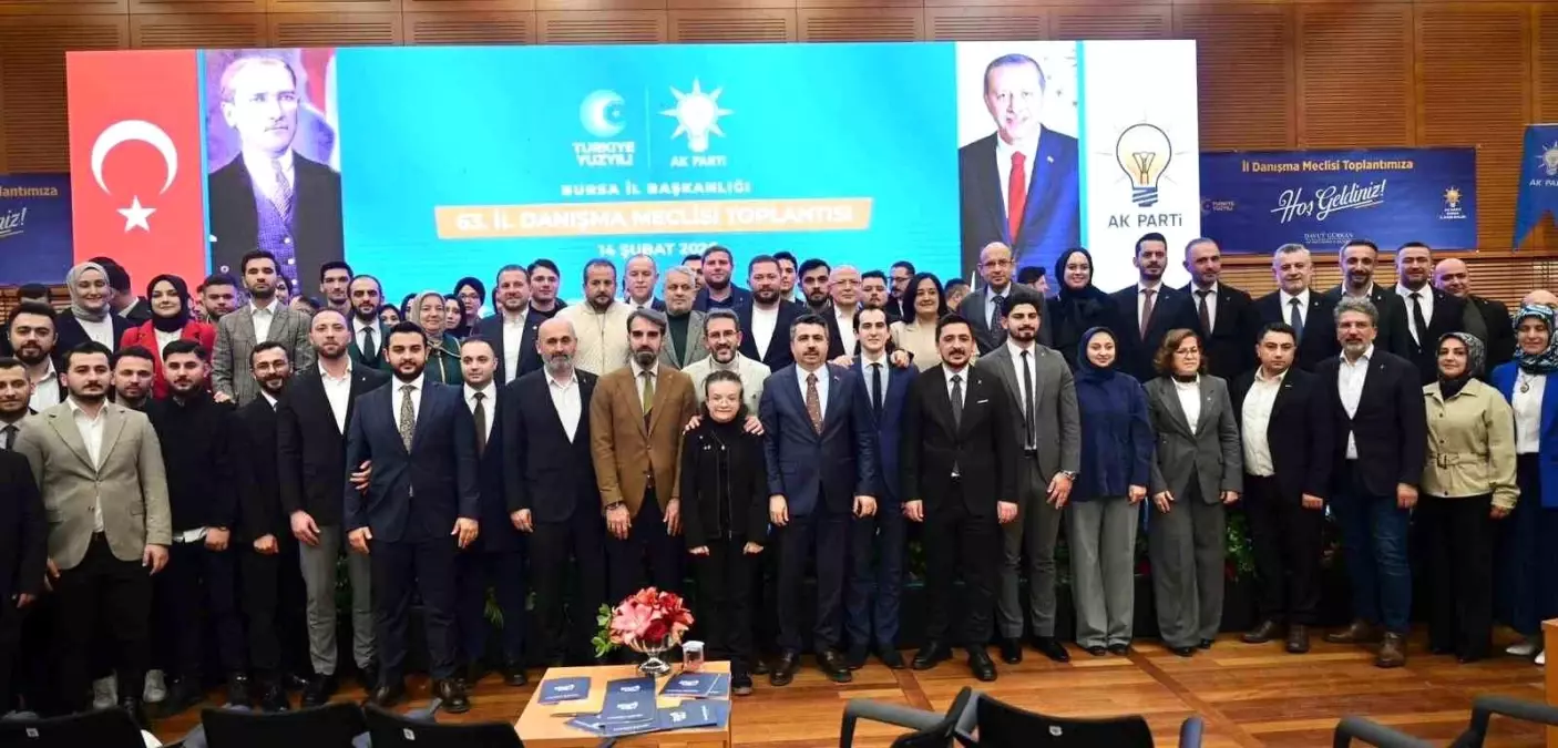 AK Parti Bursa İl Başkanı Davut Gürkan; "Gençlik, Türkiye Yüzyılı\'nın bugünkü öznesidir"