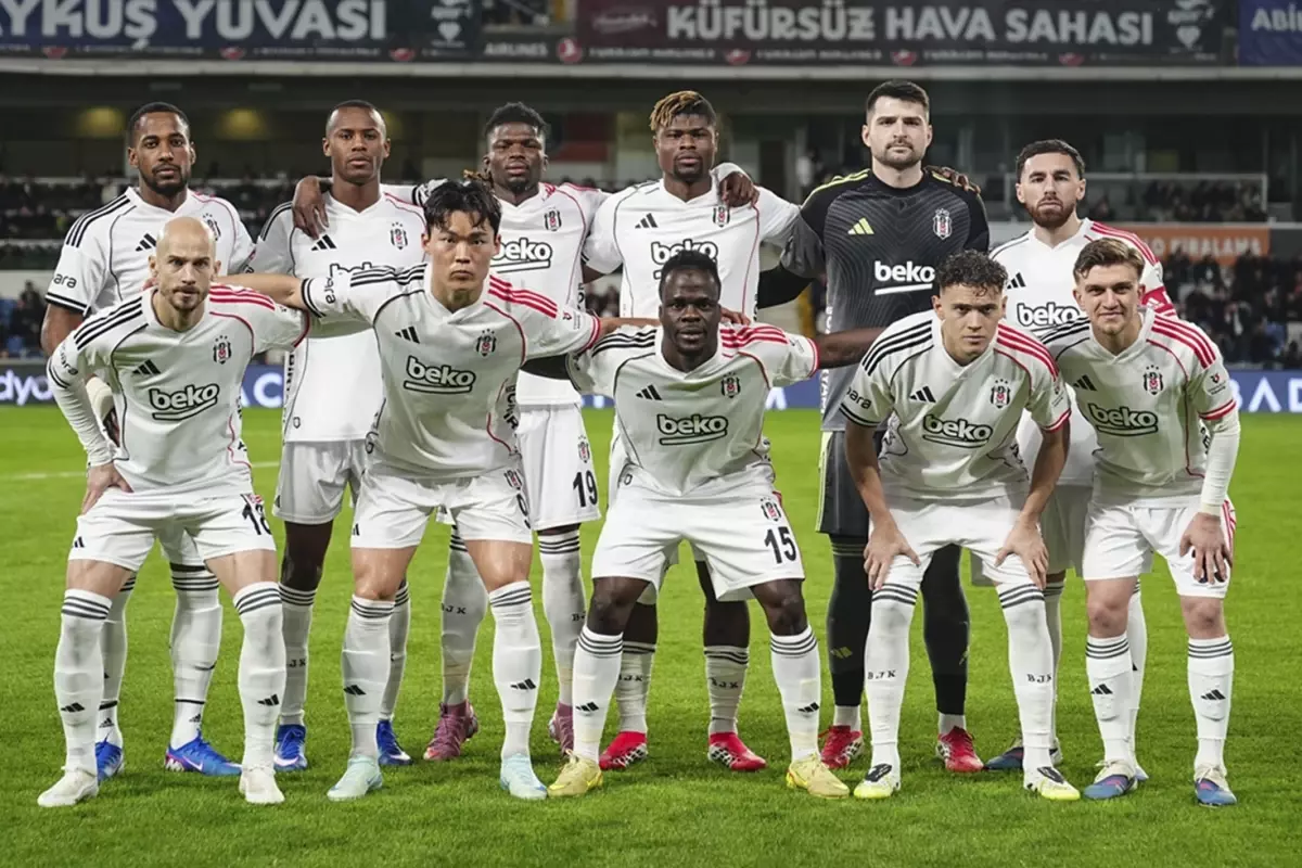 Beşiktaş\'a RAMS Başakşehir karşısında yıldız isminden kötü haber