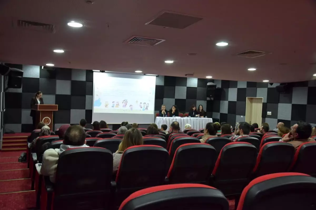 Bilecik Belediyesi\'nden Çocuk Sosyal Tesisleri velilerine \'Eğitim Programı\'