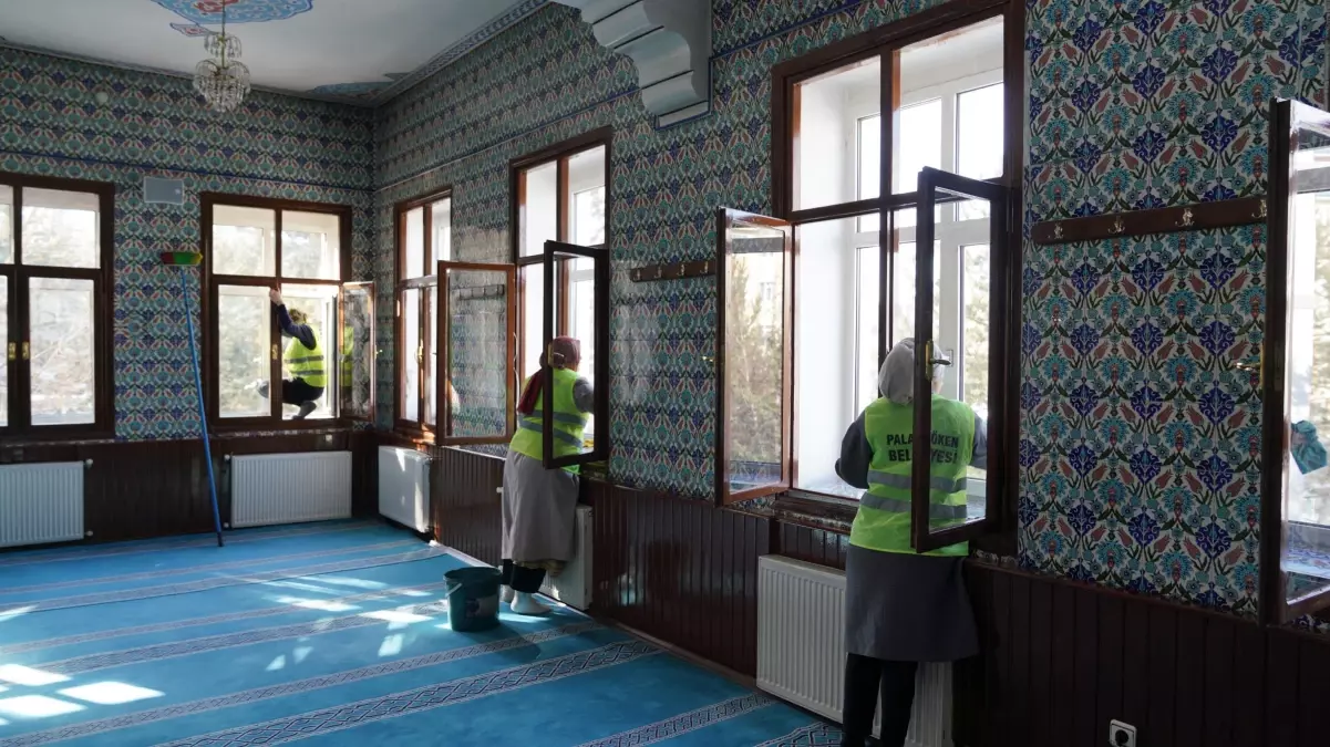 Erzurum\'da Cami Temizlik Çalışmaları