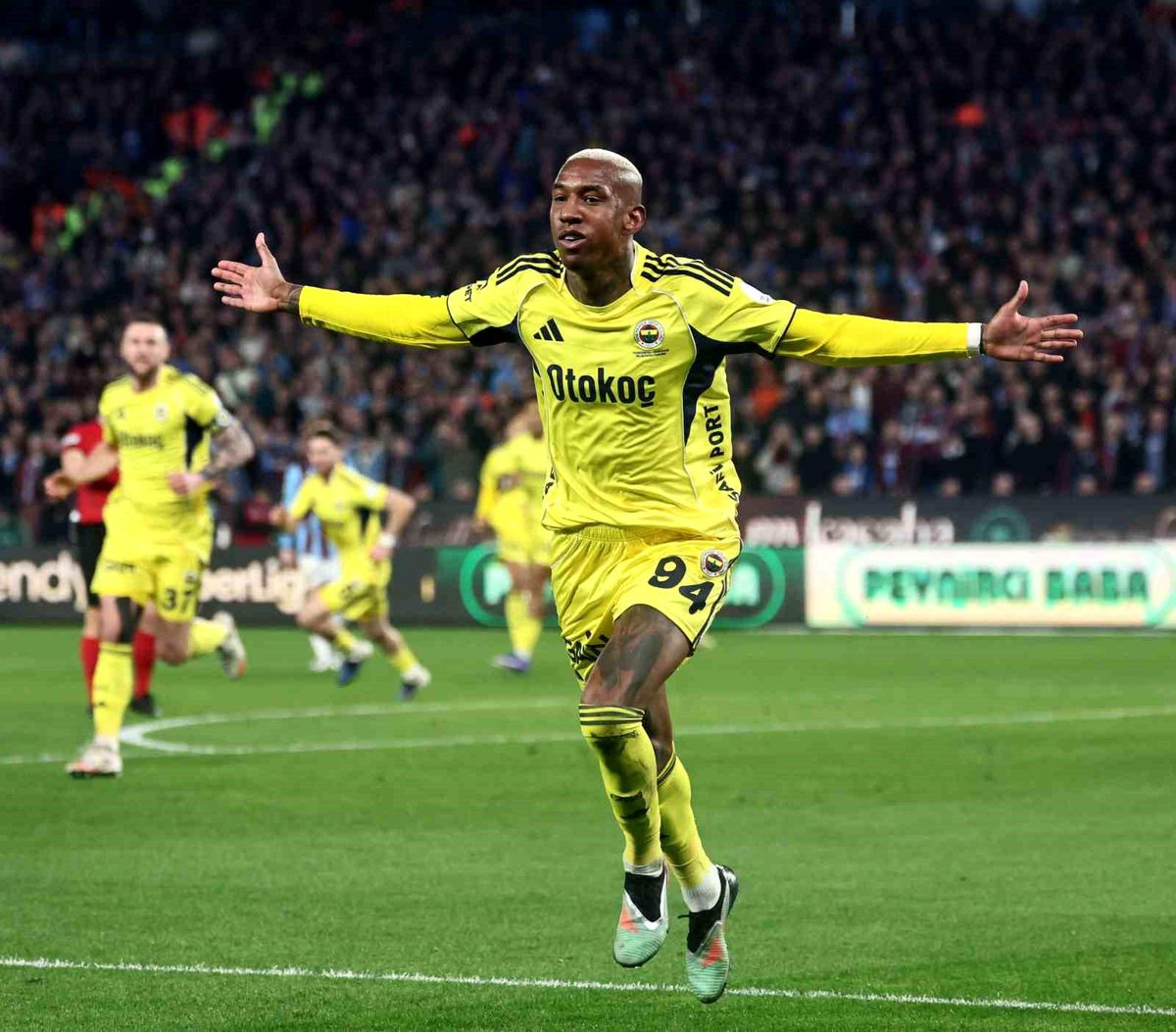 Fenerbahçe\'de Talisca ve Asensio Fırtınası!