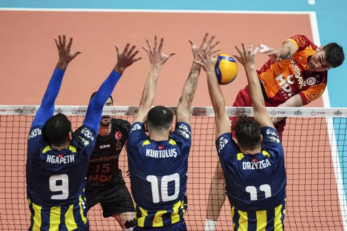 Fenerbahçe, Galatasaray\'a set vermedi! 8 maçlık seri sona erdi