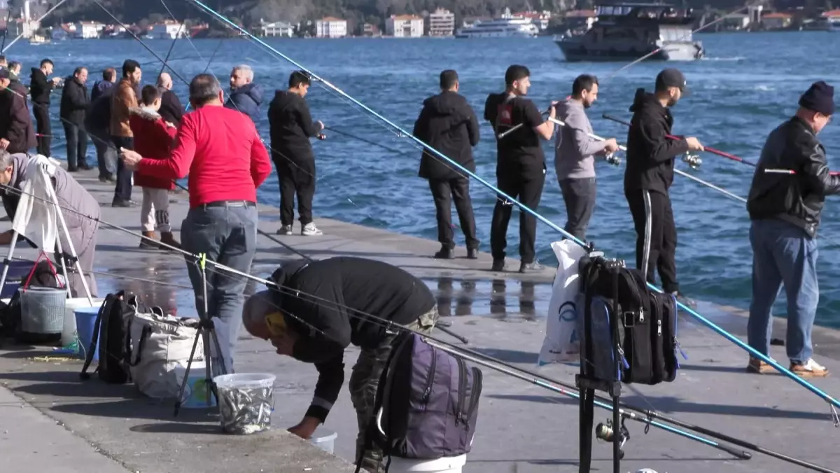 İstanbul\'da Yazdan Kalma Bir Pazar