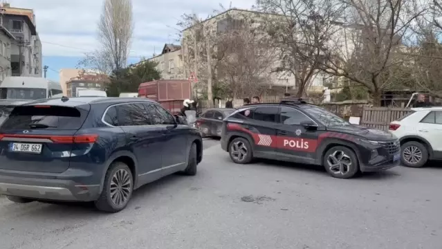 Uyuşturucu Dehşeti: Bıçaklı Saldırıda 4 Polis Yaralı, 6 Kişi Yaralandı