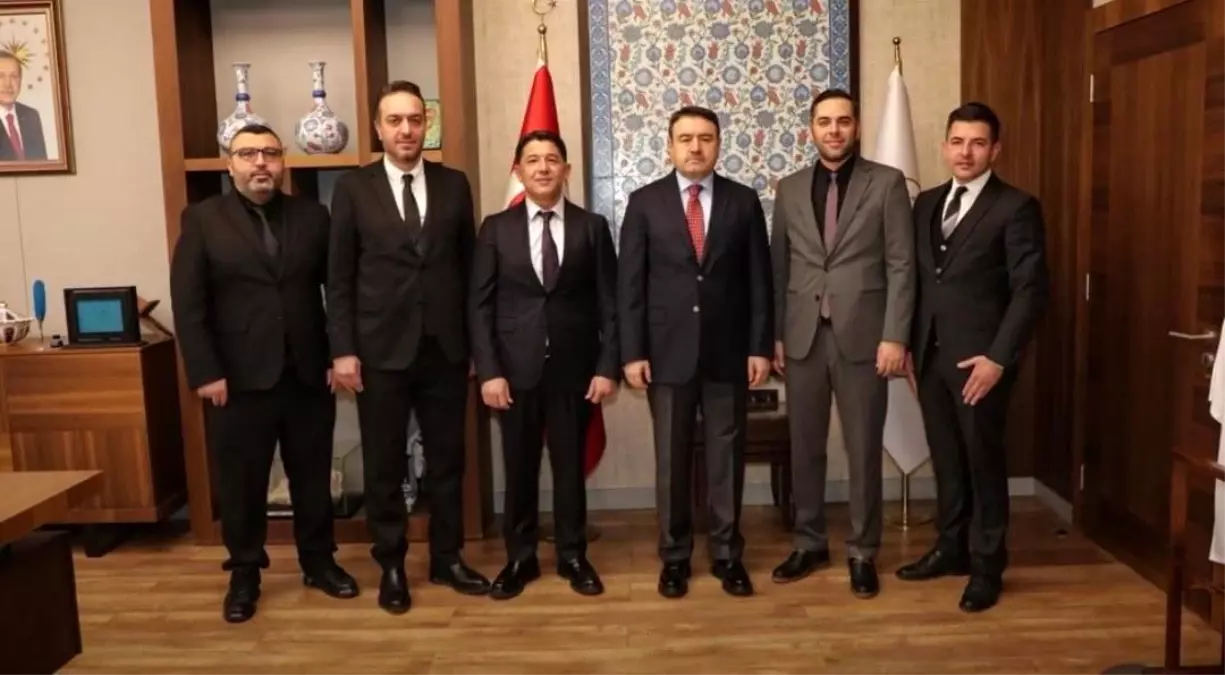 Galatasaraylılar Derneği\'nden Nezaket Ziyaretleri