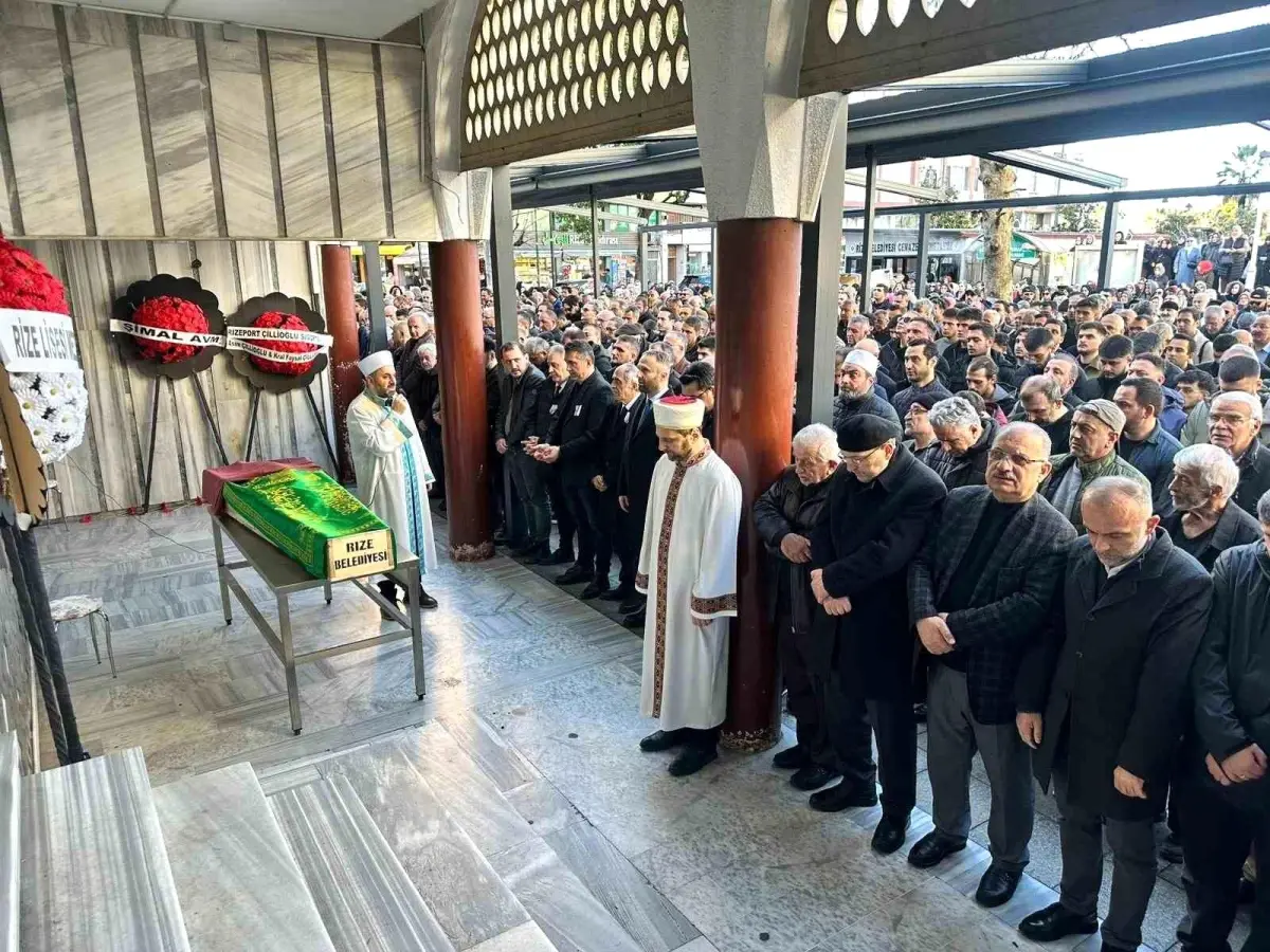 Rize\'de akademisyen Gülçin Bilgin Turna\'nın cenazesi