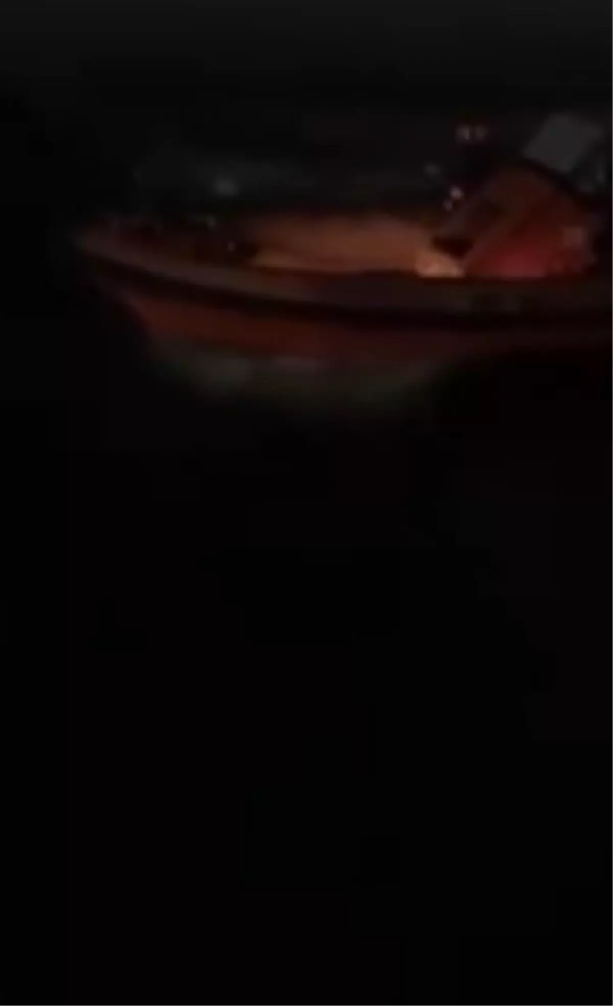 Şehir hatları vapurunda panik: Denize düşen vatandaşı sahil güvenlik kurtardı