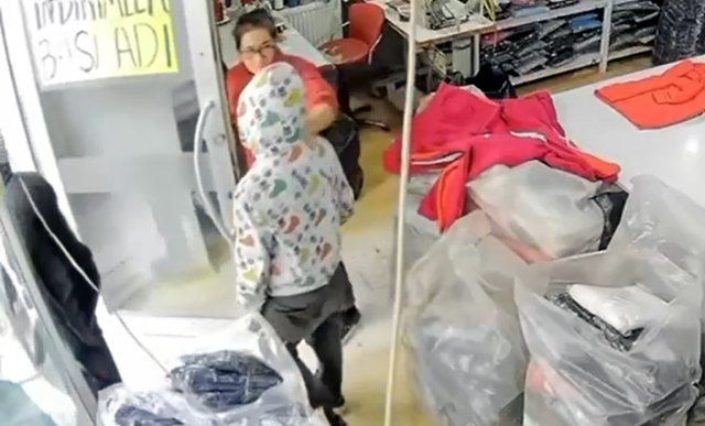 Terzi Fatma, hırsızlık şüphelilerine direndi: Tokatlayıp dışarı attım Terzi Fatma, hırsızlık şüphelilerine direndi: Tokatlayıp dışarı attım