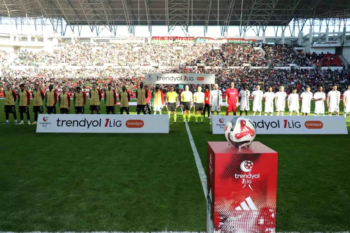 Amed ve Sakaryaspor 1-1 Berabere