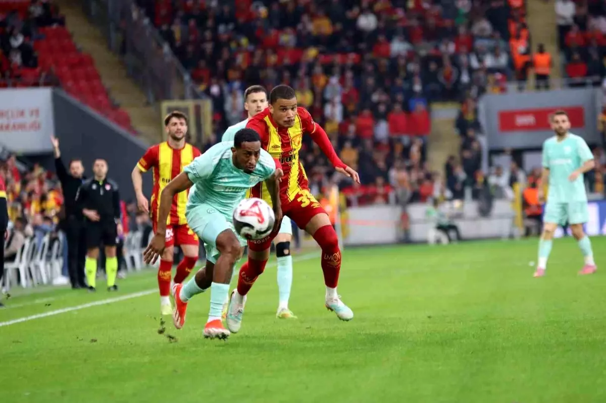 Göztepe - Kayserispor: 0-0 Beraberlik