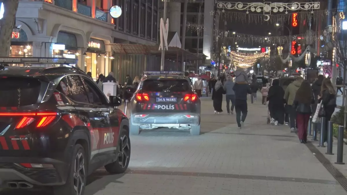 Kuyumcuda Silah Kazası: Bir Çalışan Yaralandı