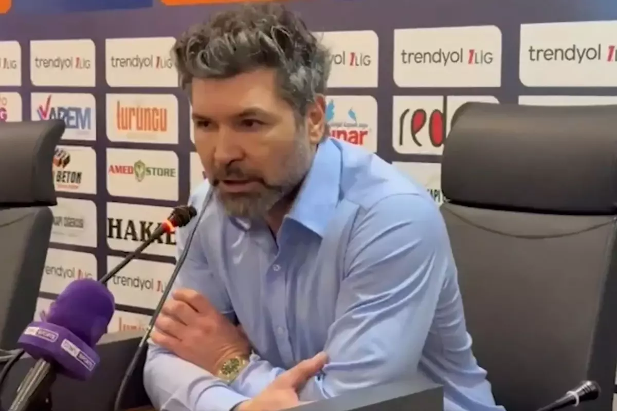 Amedspor\'u liderlikten eden Sakaryaspor teknik direktörünün zil sesi bomba
