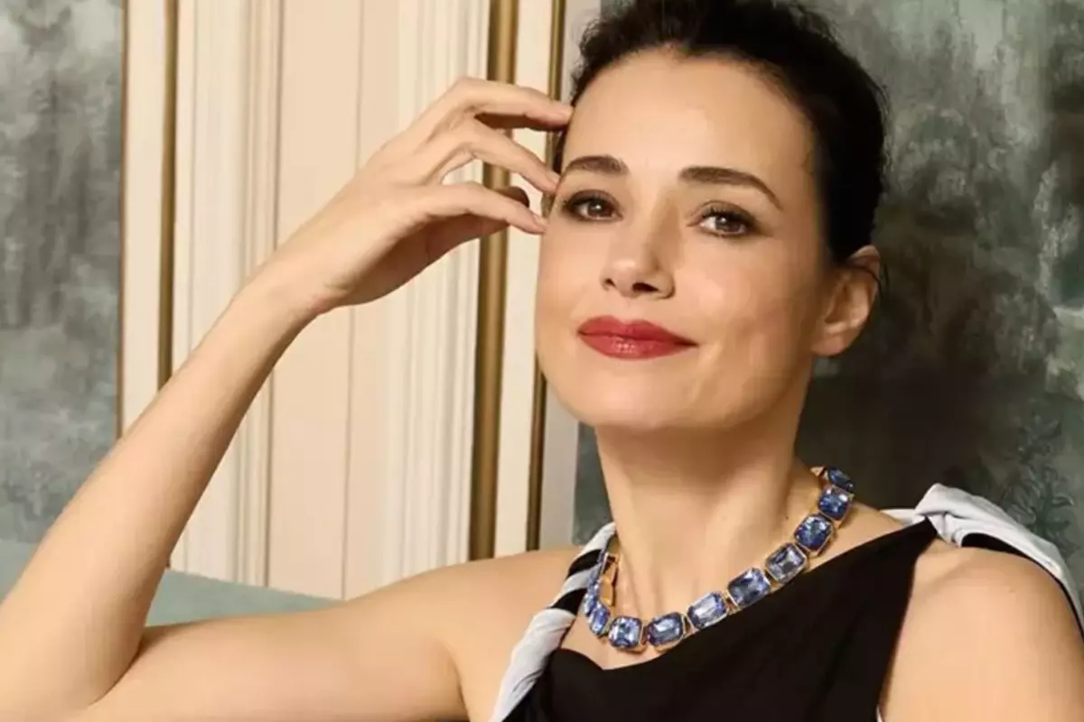 Berlin\'deki festivale Özgü Namal\'ın \'\'Türkiye\'\' yanıtı damga vurdu