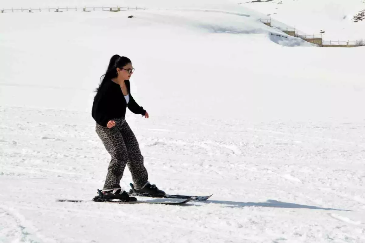 Bitlis\'te 5. Kar Festivali Coşkusu