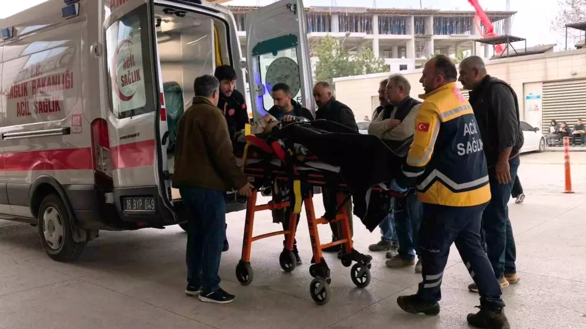 İnegöl\'de İnşaat İşçisi Elektrik Akımına Kapıldı