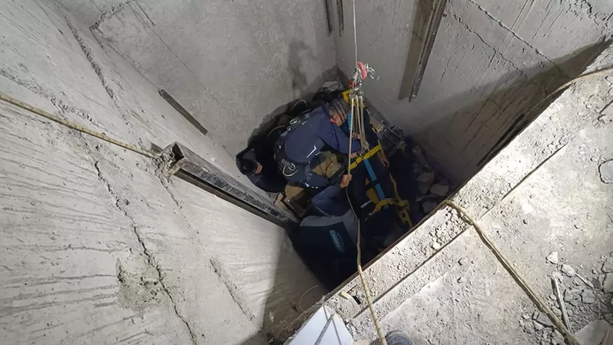 İnşaatta Kaza: İki İşçi Kurtarıldı