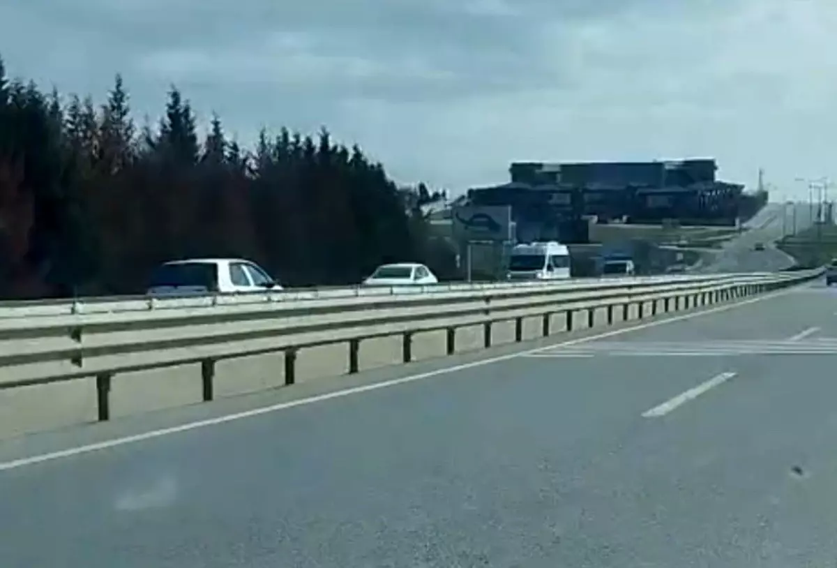 Ters Yolda Tahribat Yaratan Sürücü Durduruldu