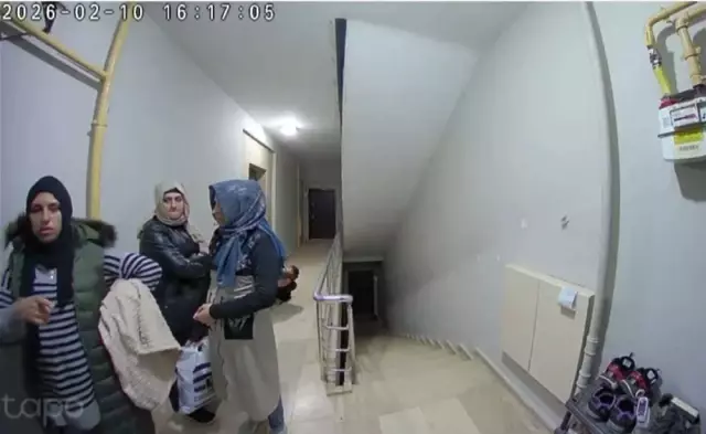 Yaptıkları rezilliği kimse görmüyor sandılar ama kamera kayıttaydı