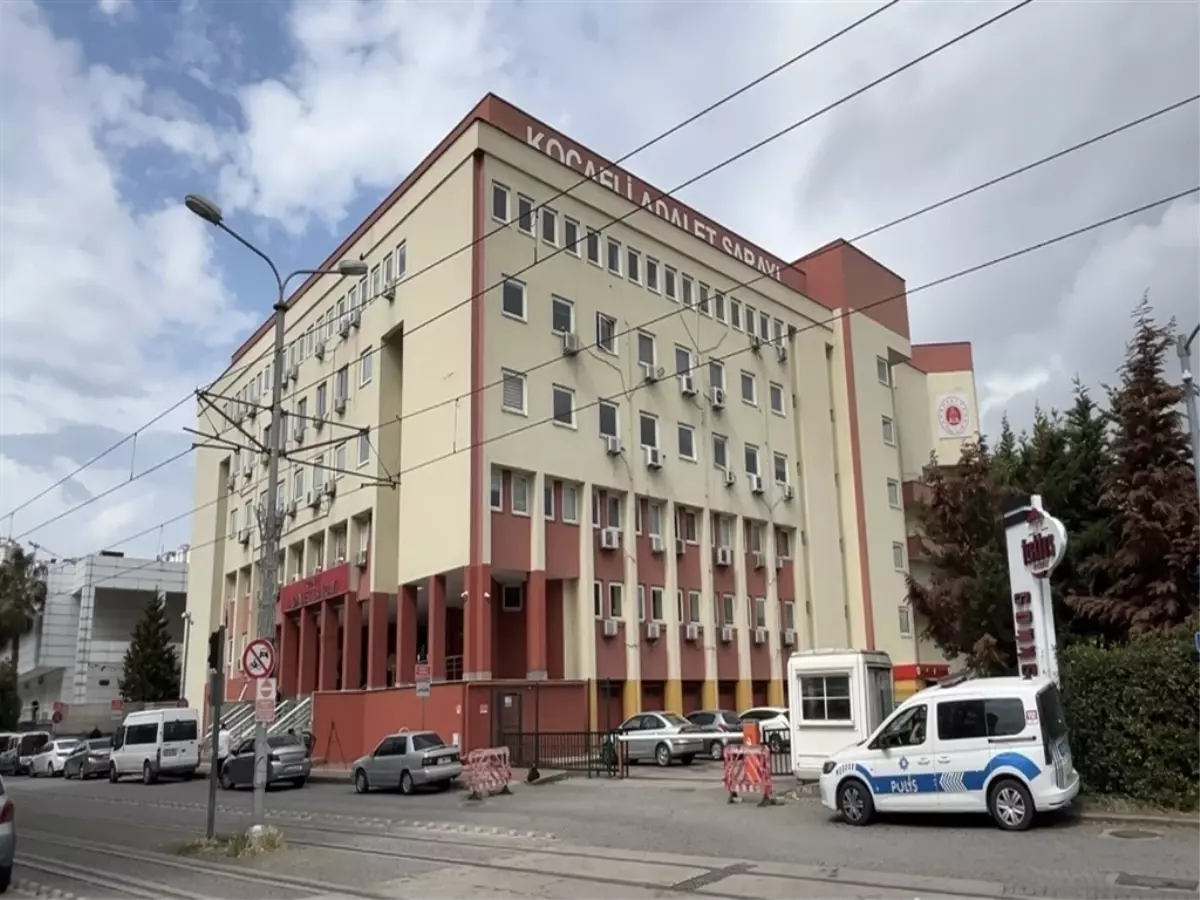 Adliyede Hırsızlık: 2 Kilo Altın ve 6400 Dolar Çalındı