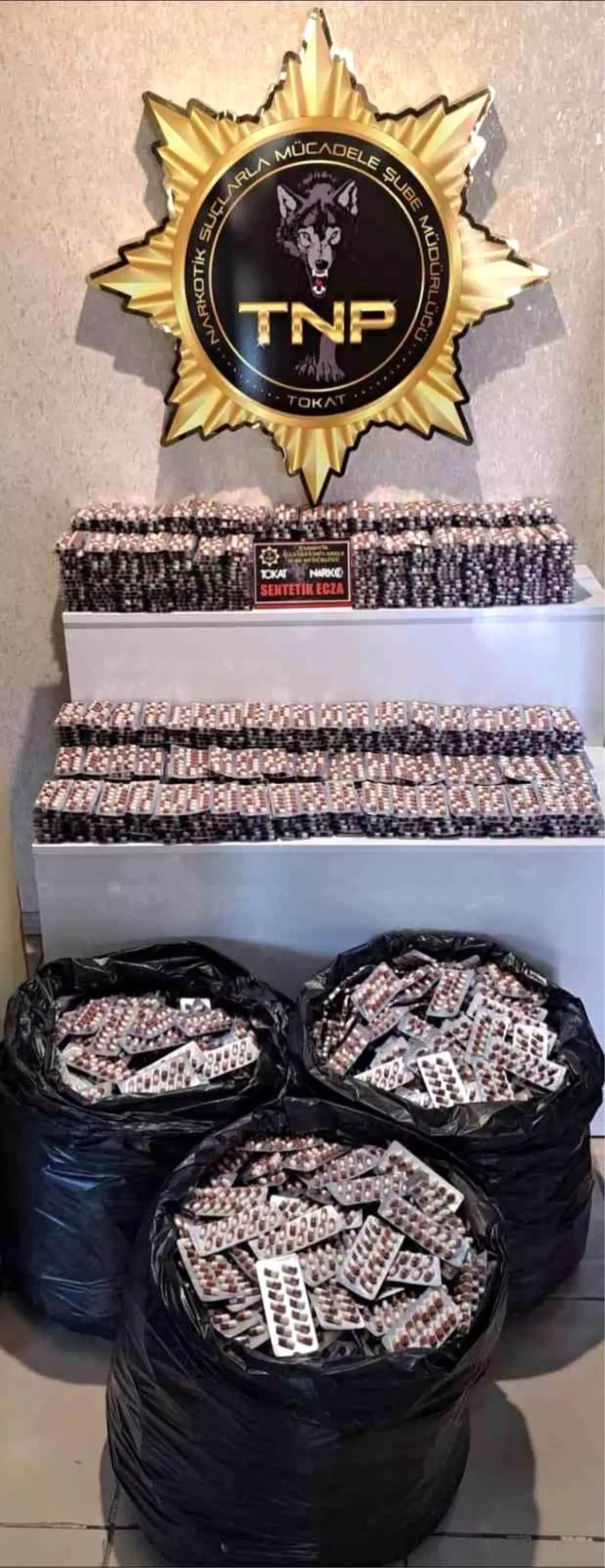 Tokat\'ta Sentetik Ecza Operasyonu