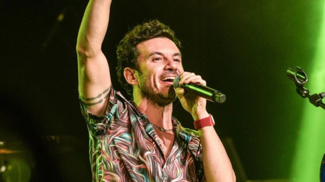 Ünlü şarkıcıdan 50 milyonluk araba açıklaması