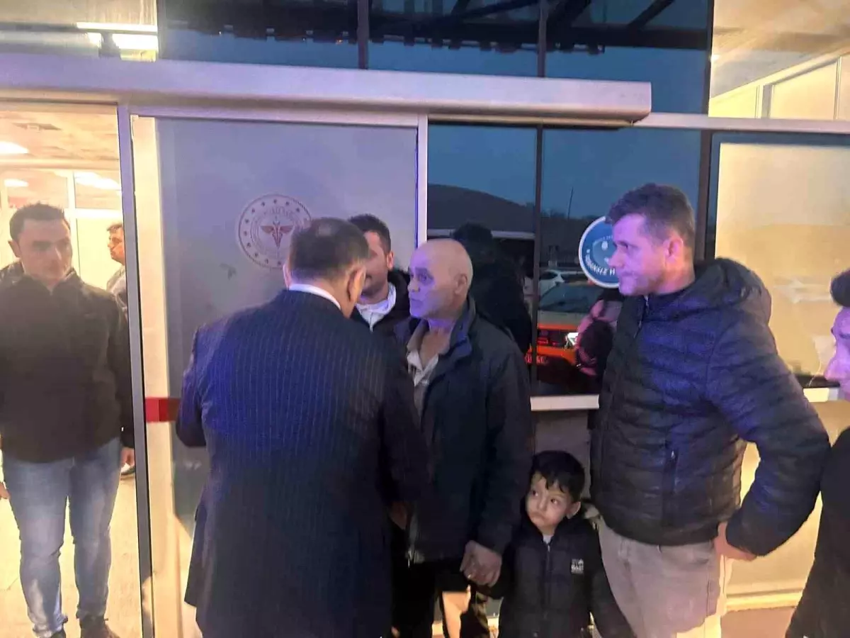 Vali Hacıbektaşoğlu’ndan Yaralı Madenciye Ziyaret