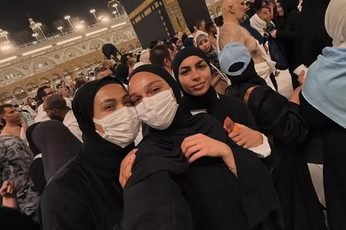 Al Nassr\'ın Brezilyalı kadın futbolcusu Kathellen Sousa, Müslüman oldu