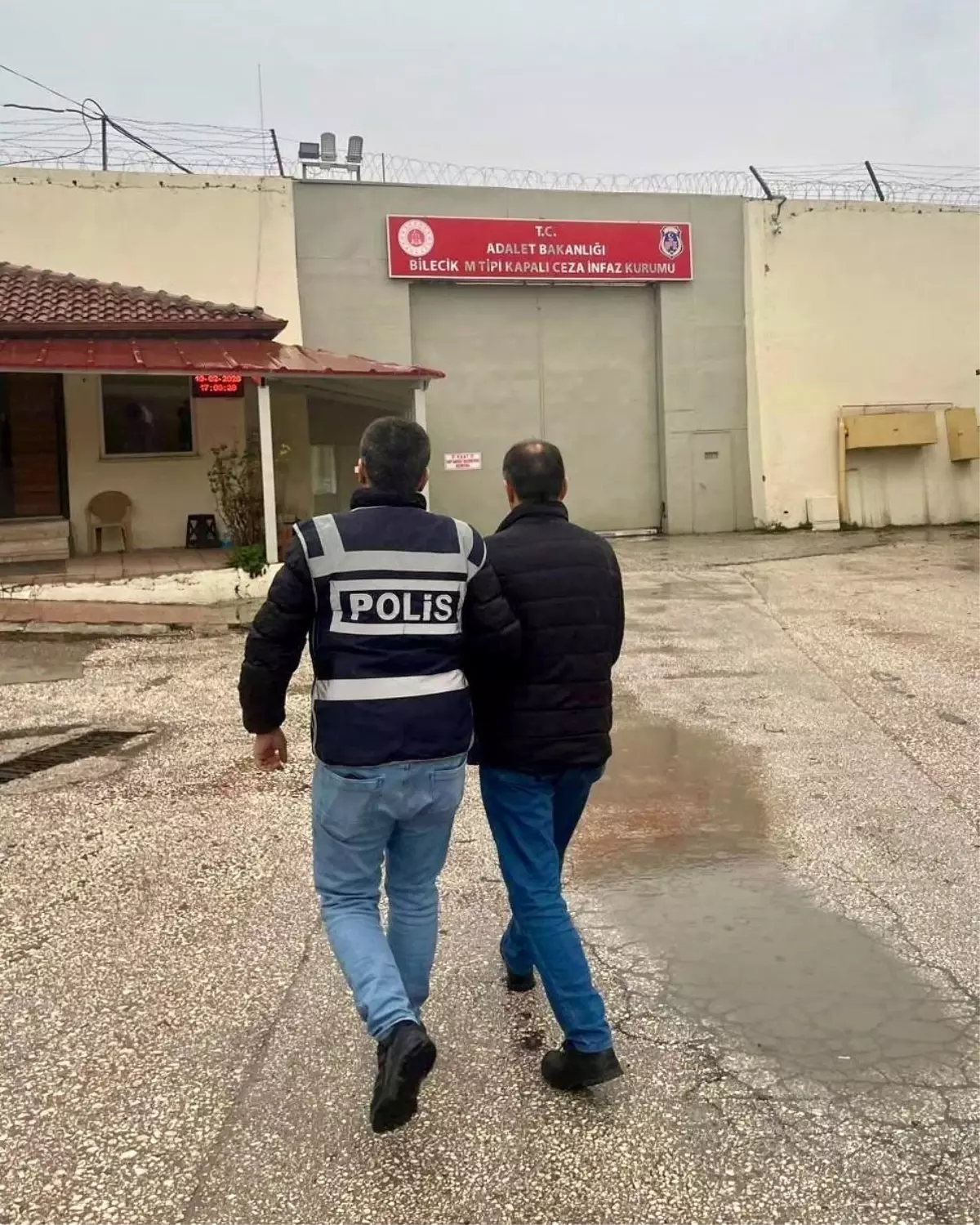 Bilecik\'te Kaçak 3 Şahıs Yakalandı