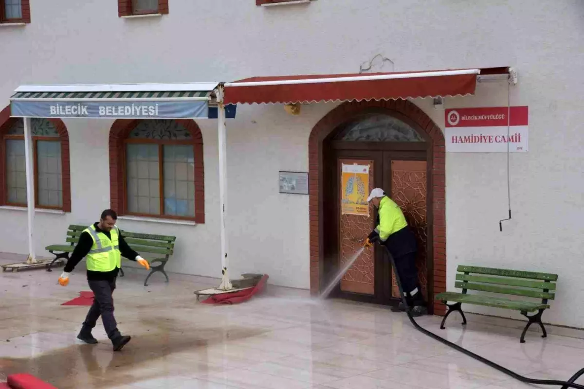Bilecik\'te camiler ilk teravih namazına hazır