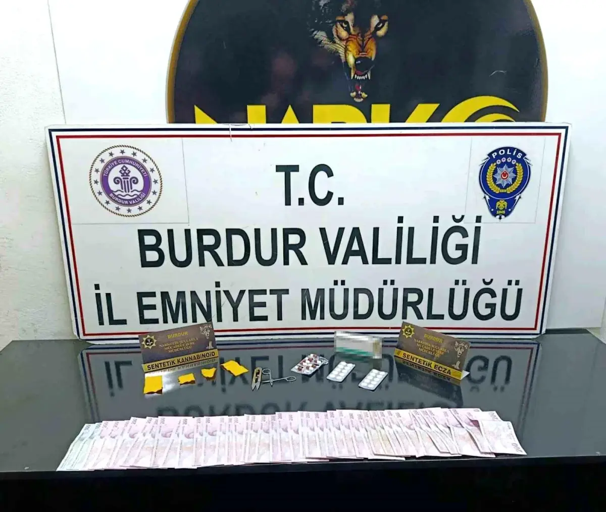 Burdur\'da Uyuşturucu Operasyonu: 23 Gözaltı