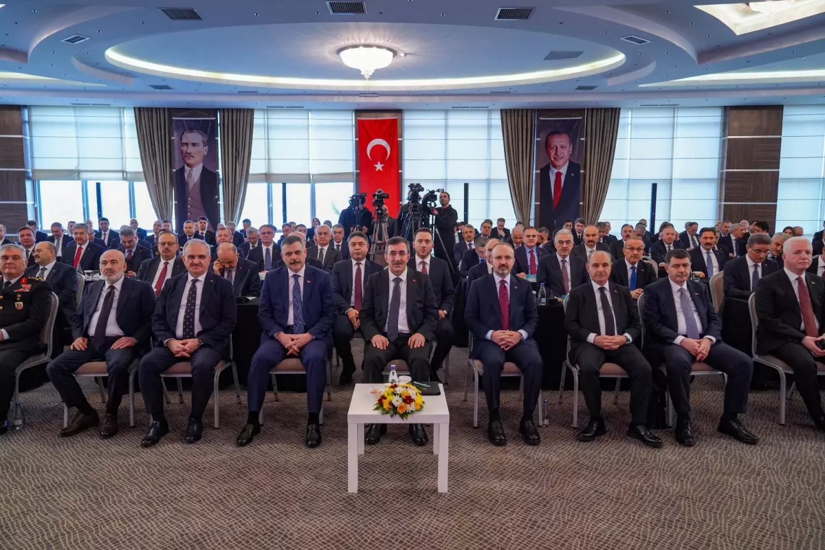 Valilerden Kalkınma Liderliği Bekleniyor