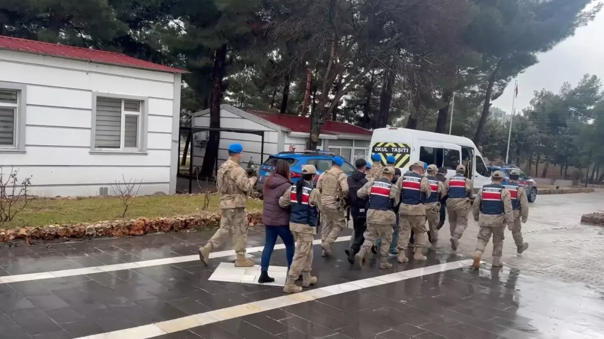 Jandarma\'dan Nitelikli Dolandırıcılığa Operasyon