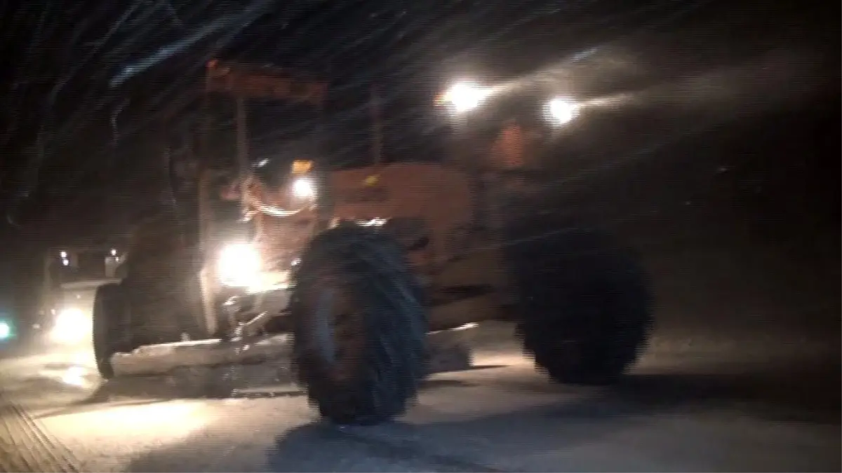 Antalya\'da Kar Yağışı ve Fırtına