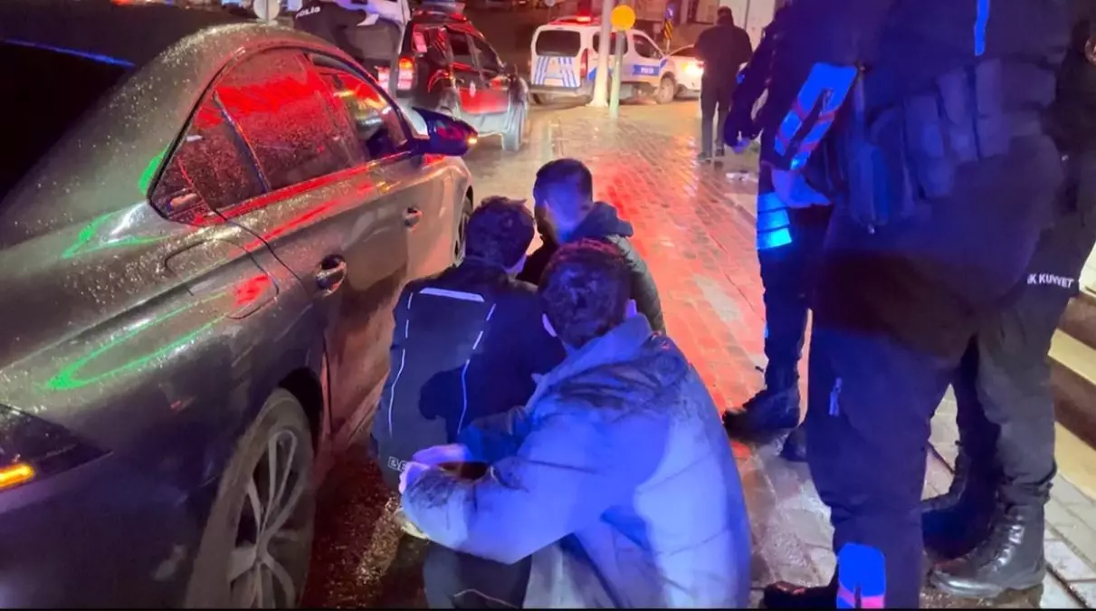 Bursa\'da Kovalamaca: Sürücü Neden Kaçtı?