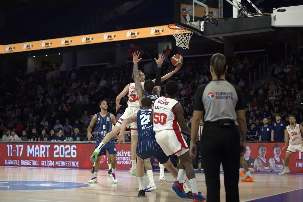 Anadolu Efes Yarı Finale Yükseldi