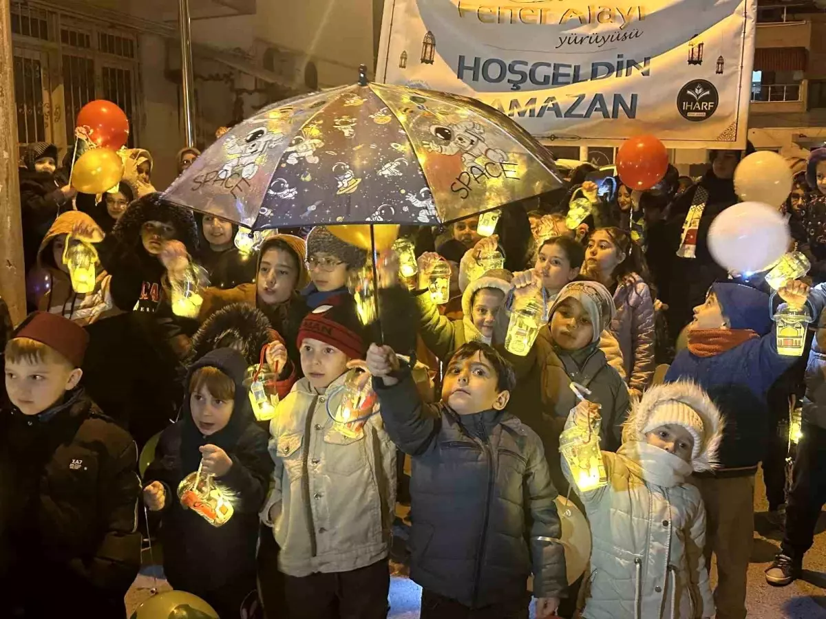 Erenler\'de Kandil Alayı Coşkusu