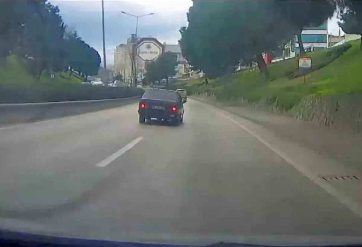 Bursa\'da Sürücü Çocukların Üzerine Araç Sürdü